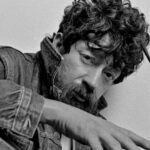 Raul Seixas completaria 80 anos: o legado eterno do Maluco Beleza
