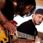 Qual foi a primeira banda de rock?